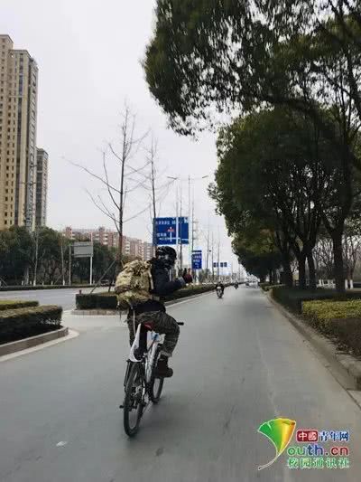 Sợ cảnh chen chúc tàu xe, nam sinh đạp xe 500km, đi hết 7 ngày để về nhà ăn Tết-2