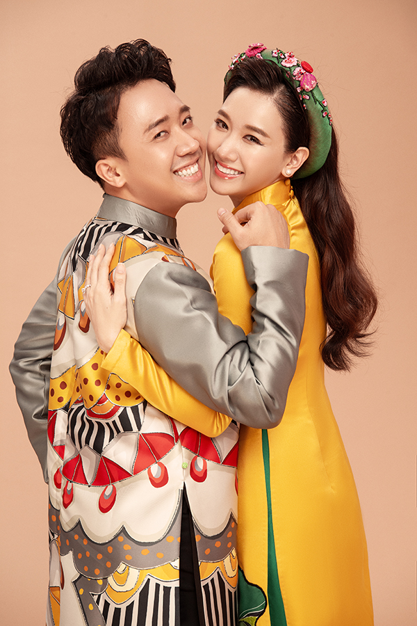 Kỉ niệm sinh nhật tuổi 32, Trấn Thành cùng Hari Won mặn nồng trong bộ ảnh Tết-7