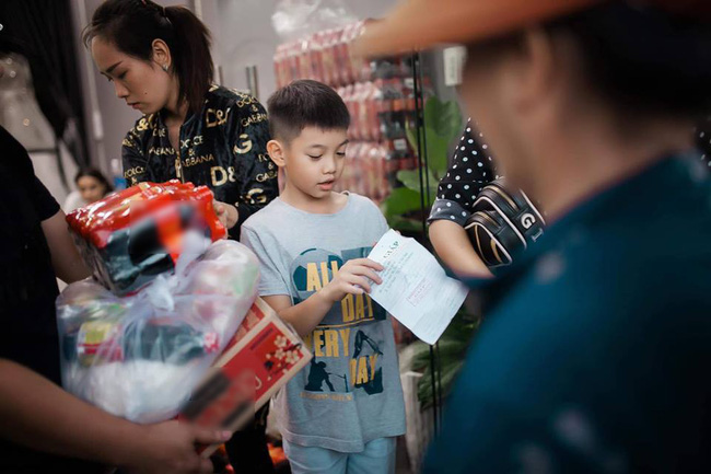 Subeo càng lớn càng đẹp trai, khiến mẹ Hồ Ngọc Hà tự hào vì điều đặc biệt này-3