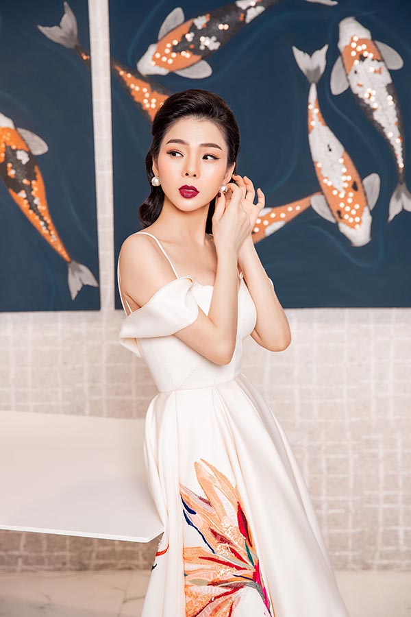 Lệ Quyên hoá thân thành quý cô đượm buồn, đẹp kiêu sa-4