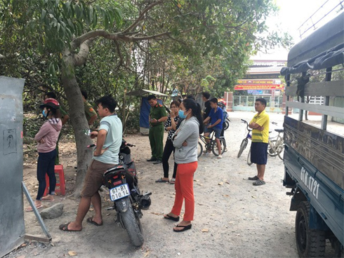 Khó tin: Bác sĩ lấy thai nhi ra phẫu thuật rồi đưa lại vào tử cung-2