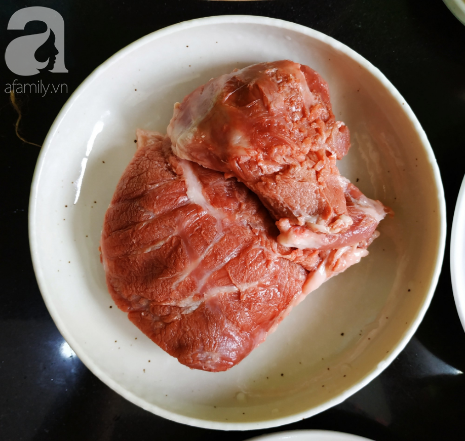 Vợ chồng trẻ Hà Nội ăn tất niên quá ngon với nồi lẩu chỉ hơn 100k-2