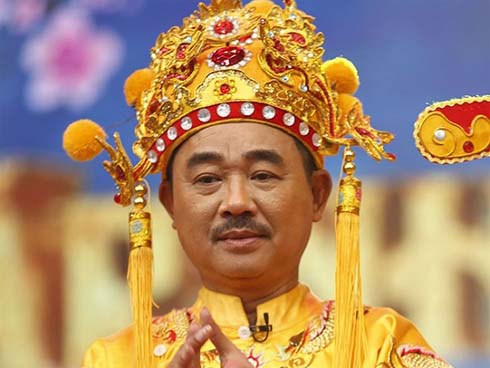 Ngọc hoàng Quốc Khánh khoe nhẫn ở ngón tay áp út, chuẩn bị lấy vợ?-2