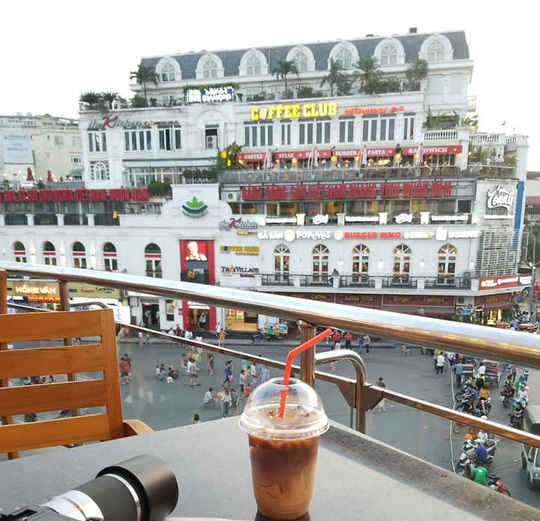 1,7 triệu đồng một chỗ xem pháo hoa Giao thừa ở hồ Gươm-3