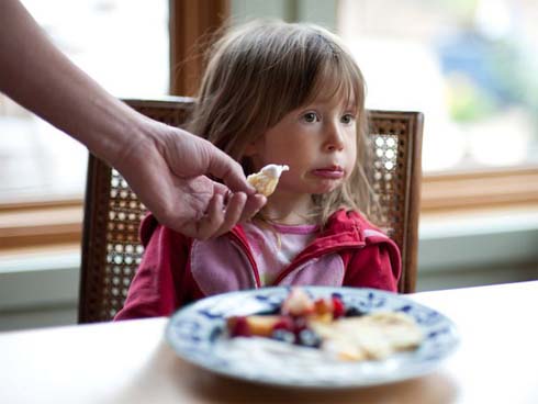5 câu mà cha mẹ rất không nên nói với con cái, đặc biệt là trong những ngày Tết thế này-4