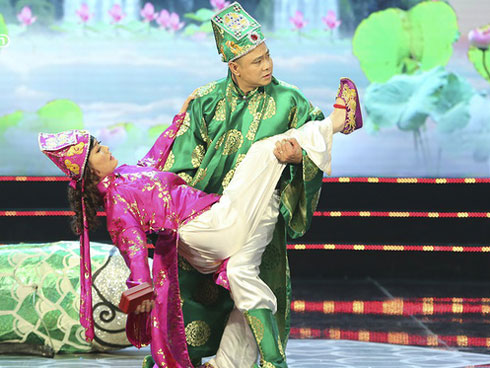 Gắng gượng, vật vã, thô thiển như Táo Quân hôm qua mà người ta cũng làm được... sợ thật-3