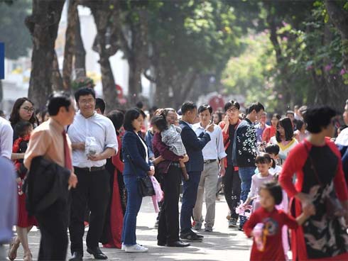 Thời tiết mùng 5 Tết: Không khí gây nóng suy yếu, Hà Nội giảm nhiệt-2