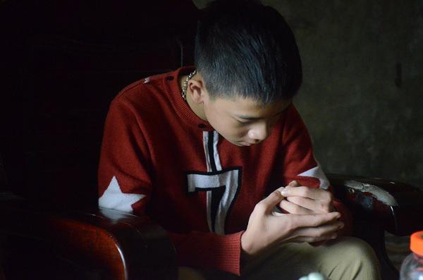 2 đứa trẻ mồ côi bố mẹ trong vụ cháy gần viện Nhi: Tết này bố mẹ ở đâu-5