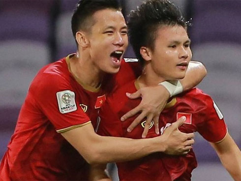 Bầu Hiển thổi lửa cho Hà Nội FC trước trận gặp Shandong Luneng-3