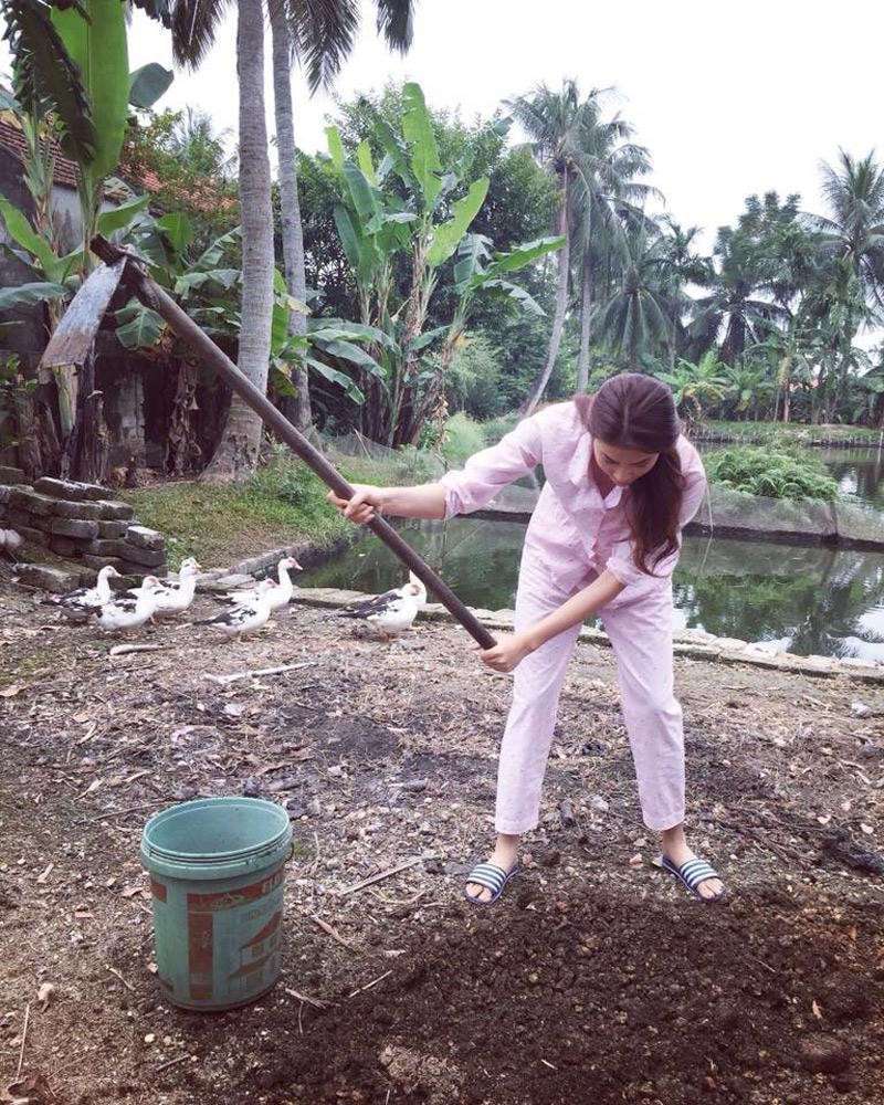 Đầu năm mới, Phạm Hương khoe ảnh món hàng hiệu yêu thích khiến ai cũng bất ngờ-3