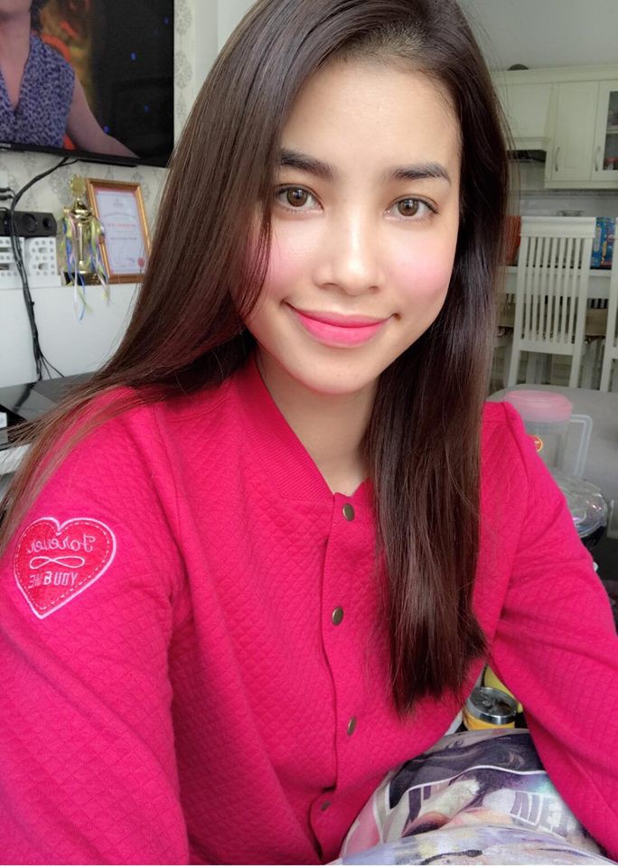 Đầu năm mới, Phạm Hương khoe ảnh món hàng hiệu yêu thích khiến ai cũng bất ngờ-8