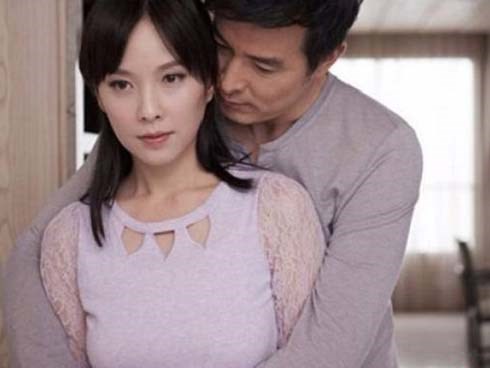 “Sau khi rời đi tôi mới nghĩ sao mình lại có thể chịu đựng cuộc hôn nhân tồi tệ lâu đến thế!”