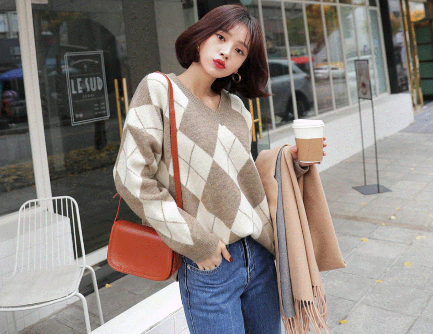 Đầu năm chọn túi xách hợp mệnh để tiền tài rủng rỉnh suốt năm Kỷ Hợi 2019-11