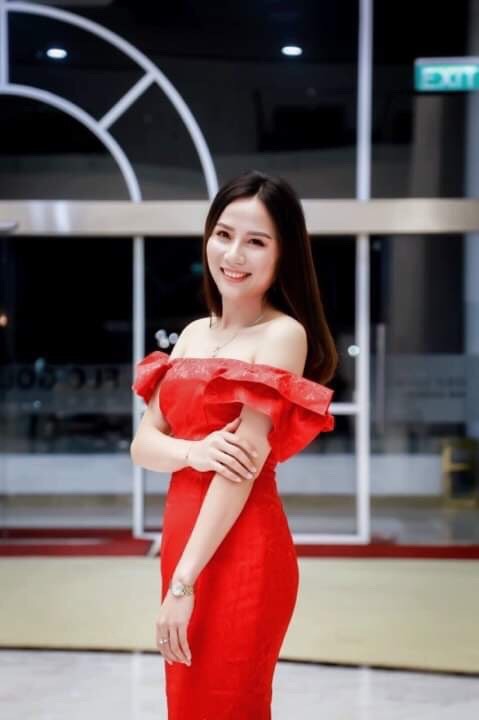 Thấy con gái chỉ đam mê nấu cỗ rửa bát suốt mấy ngày Tết, bố sợ con ế nên tìm cách đuổi đi chơi-3