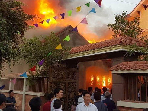 Biệt phủ bằng gốm đỏ có 1 không 2 Việt Nam của đại gia miền Tây-22