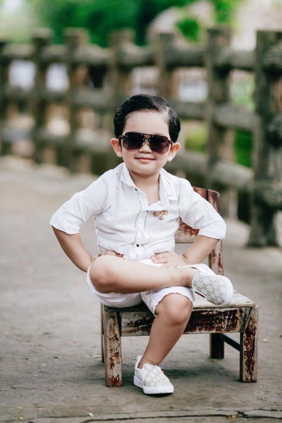 Mới hơn 3 tuổi nhưng Kubi nhà Khánh Thi đã sở hữu loạt đồ hiệu trị giá hàng trăm triệu-11