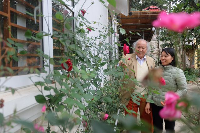 Cặp đôi chồng 91 vợ 38 tuổi ở Hà Nội bây giờ sống ra sao?-6