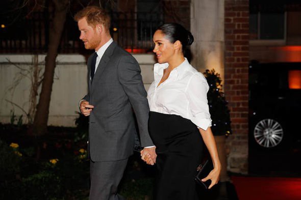 Meghan tham công tiếc việc”, đi công du cận kề ngày sinh khiến chị dâu Kate bị mỉa mai, chỉ trích vì điều này-2