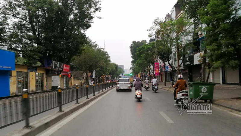 Lạ kỳ phố Hà Nội vắng hắt hiu ngày đầu đi làm sau Tết-2