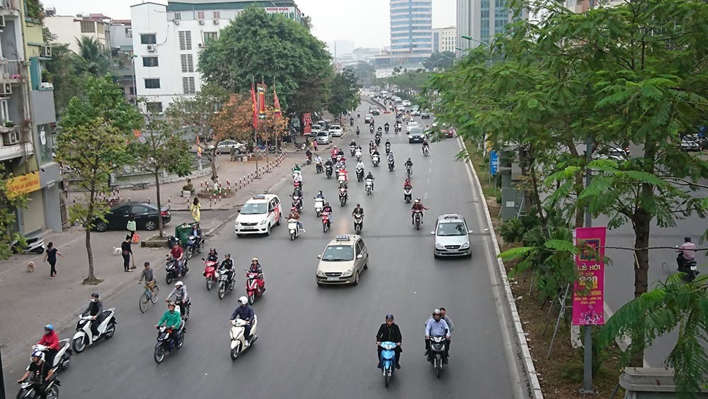 Lạ kỳ phố Hà Nội vắng hắt hiu ngày đầu đi làm sau Tết-15