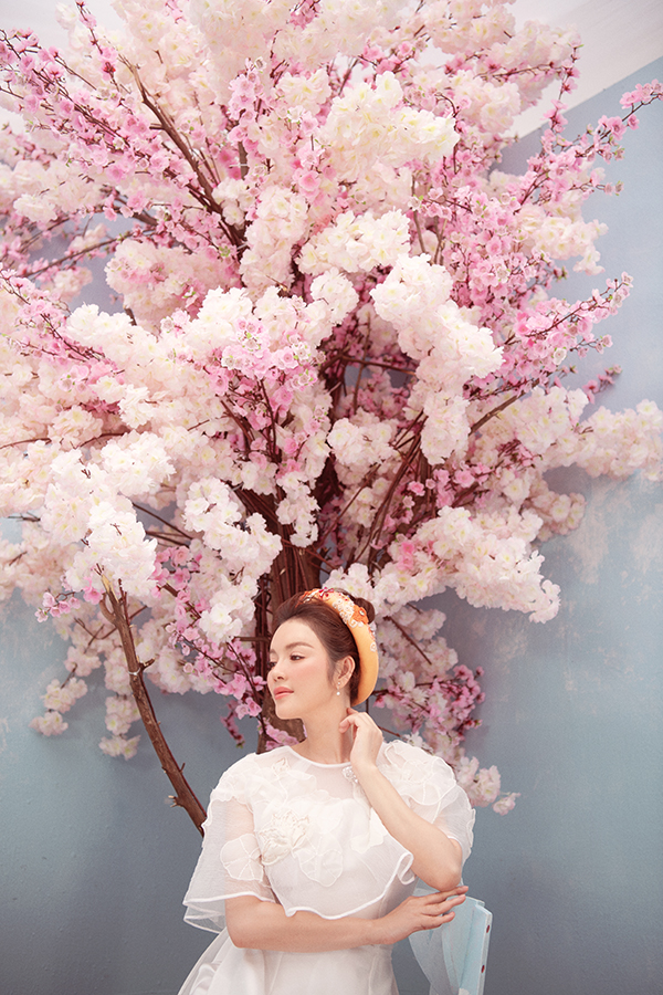 Lý Nhã Kỳ đẹp mê hồn trong tà áo dài quý phái-7