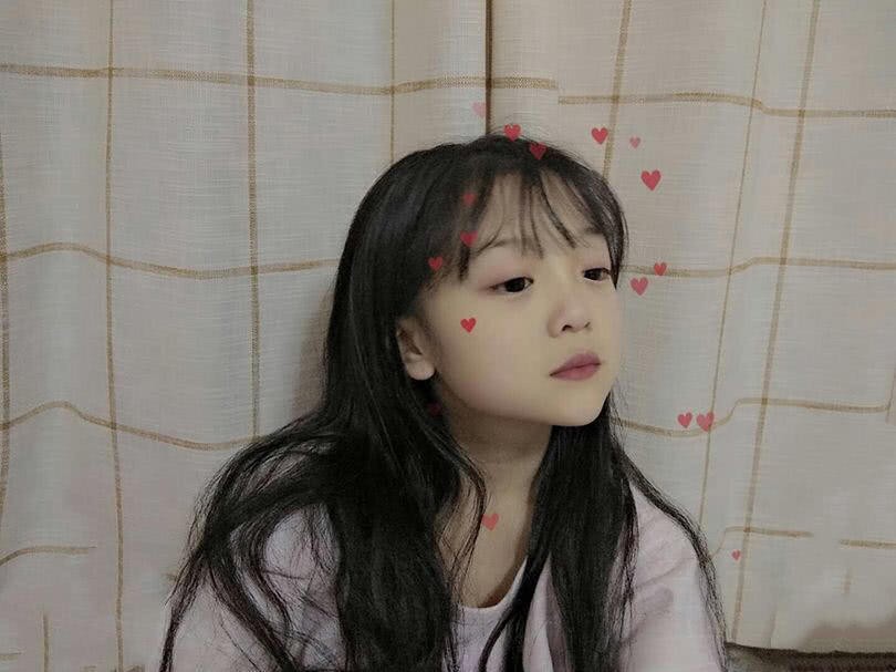 Tiền lì xì nhiều đến nỗi phải dùng máy đếm tiền để đếm, cô bé học cấp 1 khiến cả cộng đồng mạng ghen tỵ-3