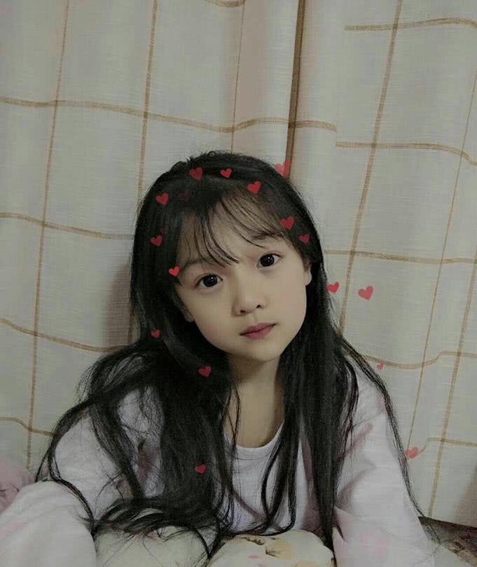 Tiền lì xì nhiều đến nỗi phải dùng máy đếm tiền để đếm, cô bé học cấp 1 khiến cả cộng đồng mạng ghen tỵ-4