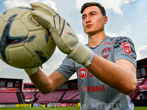 Bao nhiêu cầu thủ Việt Nam từng chơi bóng tại nước ngoài?-10