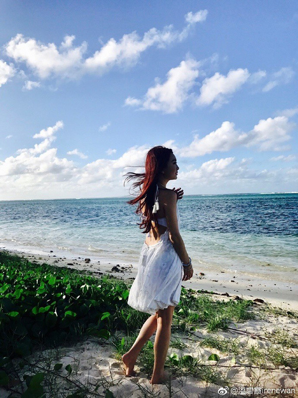 Phan Kim Liên Ôn Bích Hà diện bikini nóng bỏng ở tuổi 52-5