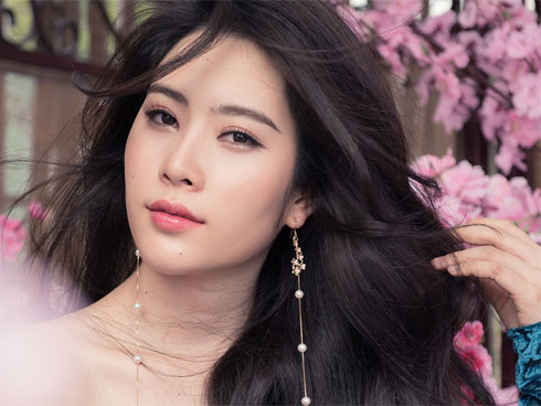 Nam Em: Từ bản sao” của HH Đặng Thu Thảo từng làm nên kì tích cho nhan sắc Việt đến mỹ nhân khùng của showbiz-9