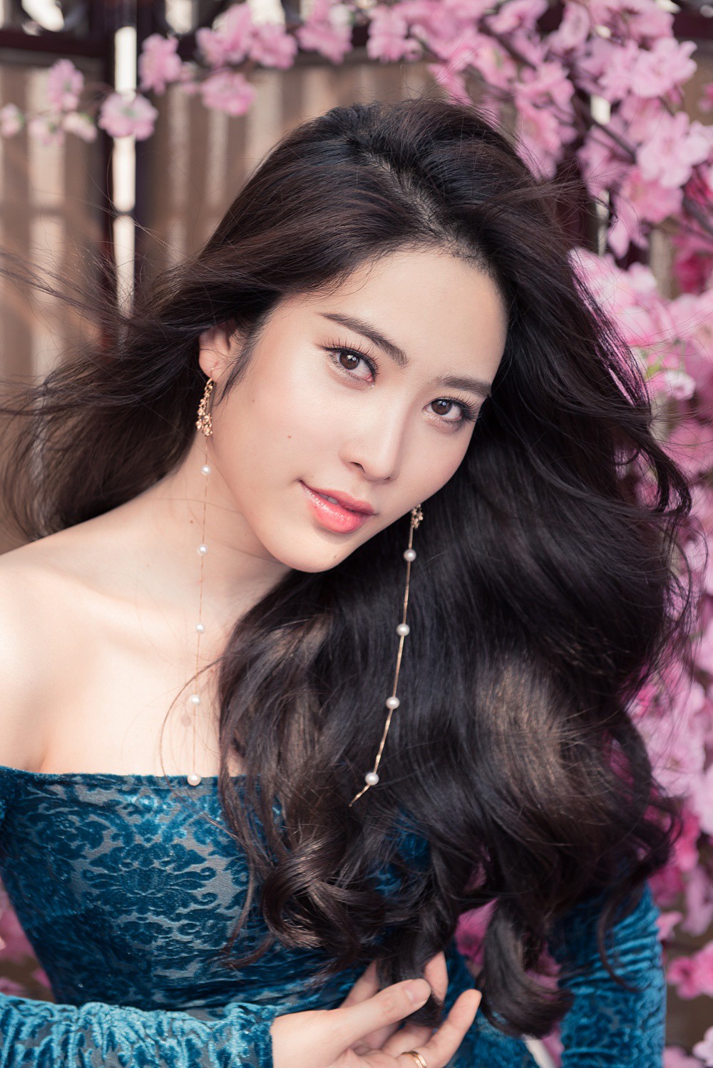 Nam Em: Có 7 người đang theo đuổi tôi, chị gái buồn vì hễ thích ai là người đó lại để ý tôi!-8