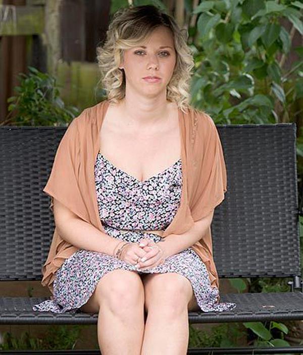 Cô gái cứ thấy đàn ông là toàn thân nóng bừng bừng, thở gấp nhưng lý do thực sự là...-2