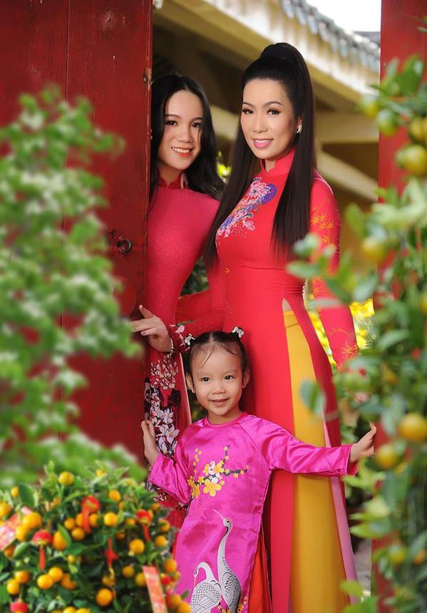 Bất ngờ con gái 16 tuổi xinh như hoa khôi của á hậu Trịnh Kim Chi-2