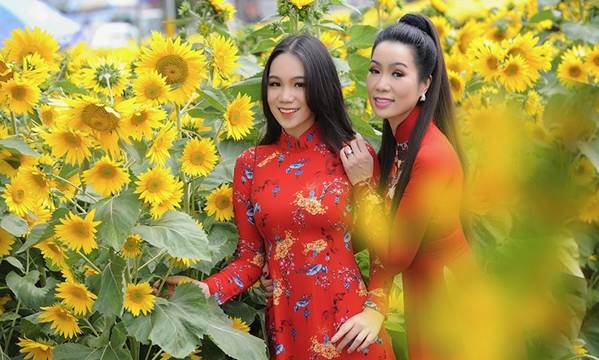 Bất ngờ con gái 16 tuổi xinh như hoa khôi của á hậu Trịnh Kim Chi-7