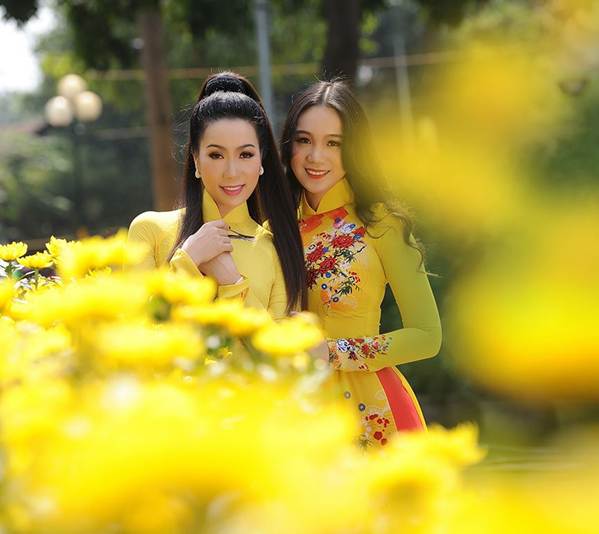 Bất ngờ con gái 16 tuổi xinh như hoa khôi của á hậu Trịnh Kim Chi-12