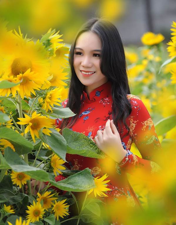 Bất ngờ con gái 16 tuổi xinh như hoa khôi của á hậu Trịnh Kim Chi-9