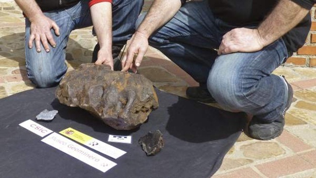 Nhìn qua xấu xí vô dụng, thực ra các khối đá này đáng giá tiền tỷ-12