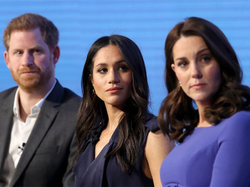 Phóng viên Mỹ tuyên bố gây sốc: Meghan lợi dụng bố đẻ làm nước cờ” truyền thông trong tay nàng dâu hoàng gia-2