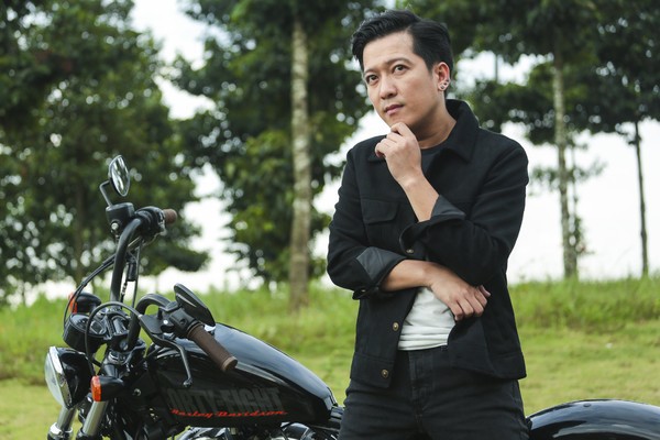 Phim trăm tỷ mùa Tết - Cua lại vợ bầu và Siêu sao siêu ngố có thực sự là tuyệt phẩm của điện ảnh Việt?-8