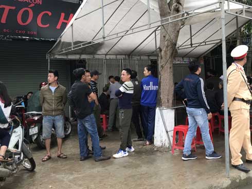 Vụ cán bộ ngân hàng đâm bố tử vong, chém mẹ và em gái nguy kịch: Lời khai của hung thủ-3