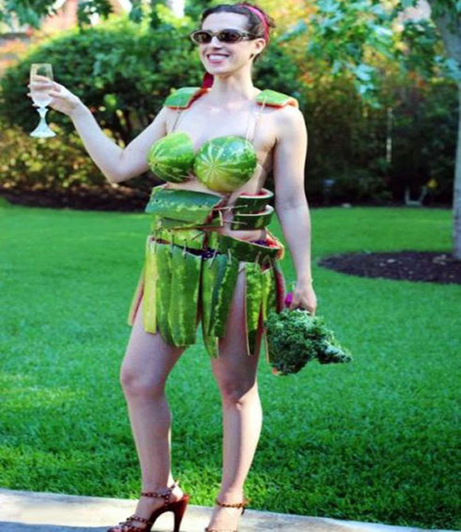 Muôn kiểu thời trang bá đạo của chị em khiến anh em ngã ngửa-10