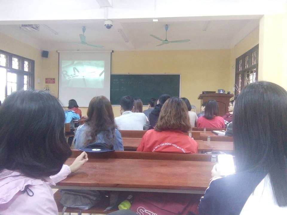 Loạt ảnh lớp học vắng như chùa bà Đanh vì sinh viên vẫn còn bận đắm chìm trong dư vị Tết-3