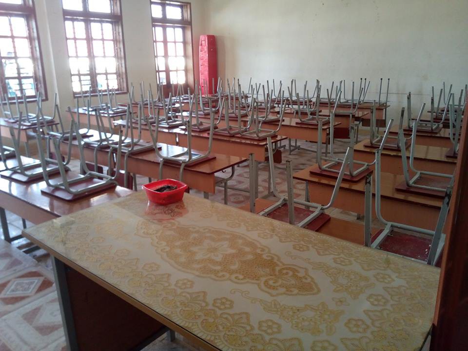 Loạt ảnh lớp học vắng như chùa bà Đanh vì sinh viên vẫn còn bận đắm chìm trong dư vị Tết-8