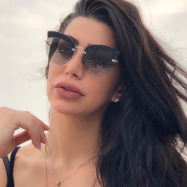 Không ngờ anh chàng bị trục xuất vì quá đẹp trai lại chọn vợ khác thường, còn thẳng thừng lên tiếng trước antifan thế này-3