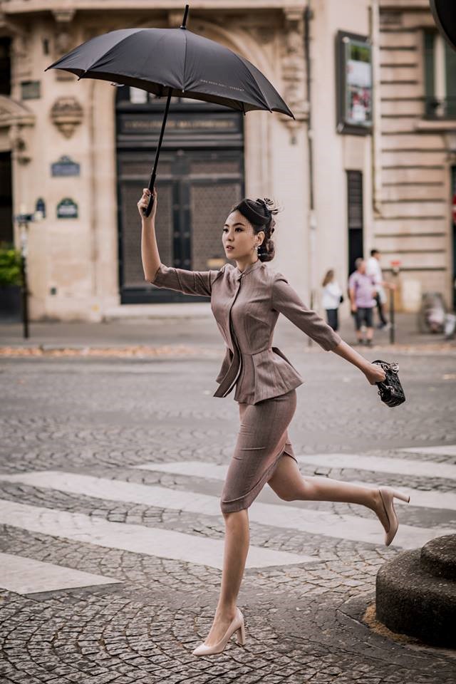 Cuộc sống trái ngược nhau của 2 nữ BTV xinh đẹp, nổi tiếng-10