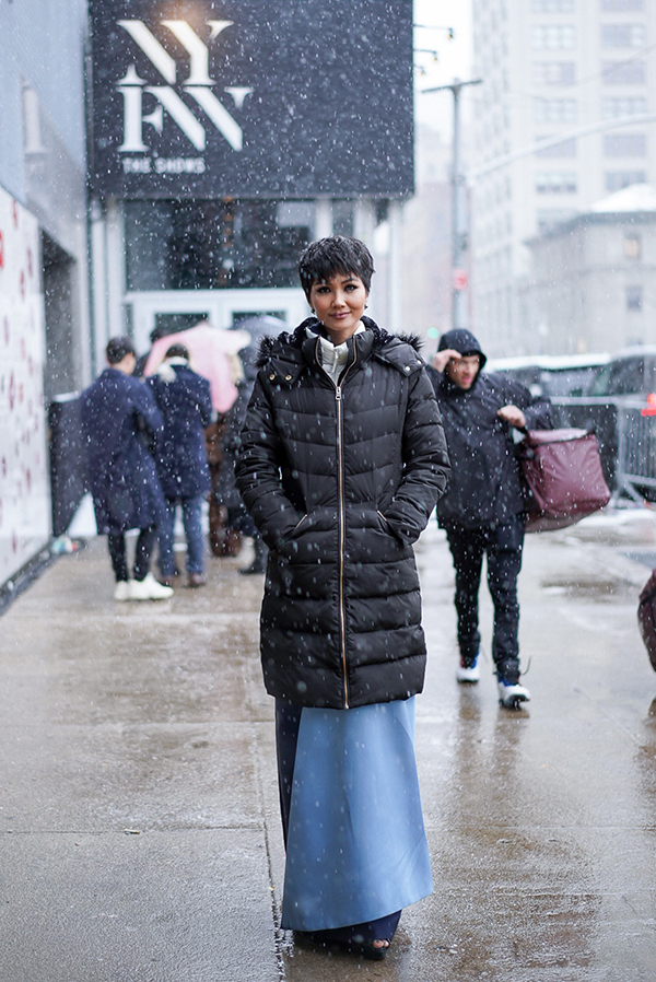 Hoa hậu HHen Niê đẹp như tranh với thần thái ngút ngàn dưới trời tuyết trắng xoá-1