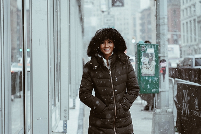 Hoa hậu HHen Niê đẹp như tranh với thần thái ngút ngàn dưới trời tuyết trắng xoá-9