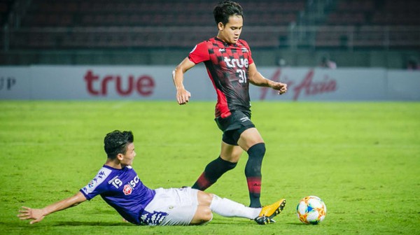 Quang Hải bị chê đá dở sau trận đấu ở Thái Lan-1