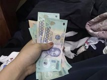 Dọn nhà sau Tết, vợ khoe tóm được 10 triệu quỹ đen của chồng, nhưng cách cô ứng xử sau đó mới đáng nể Dọn nhà sau Tết, vợ khoe tóm được 10 triệu quỹ đen của chồng, nhưng cách cô ứng xử sau đó mới đáng nể