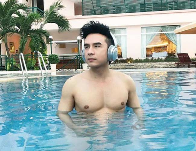 Điểm mặt các nam thần cơ bắp làng nhạc vàng U40, U50 vẫn khiến chị em mê mệt-1